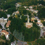 Smettiamola di chiamarli “borghi”, torniamo a chiamarli “paesi”