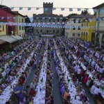 Anche Firenzuola si ritrova a tavola: torna la “Cena della Misericordia” mercoledì 12 agosto